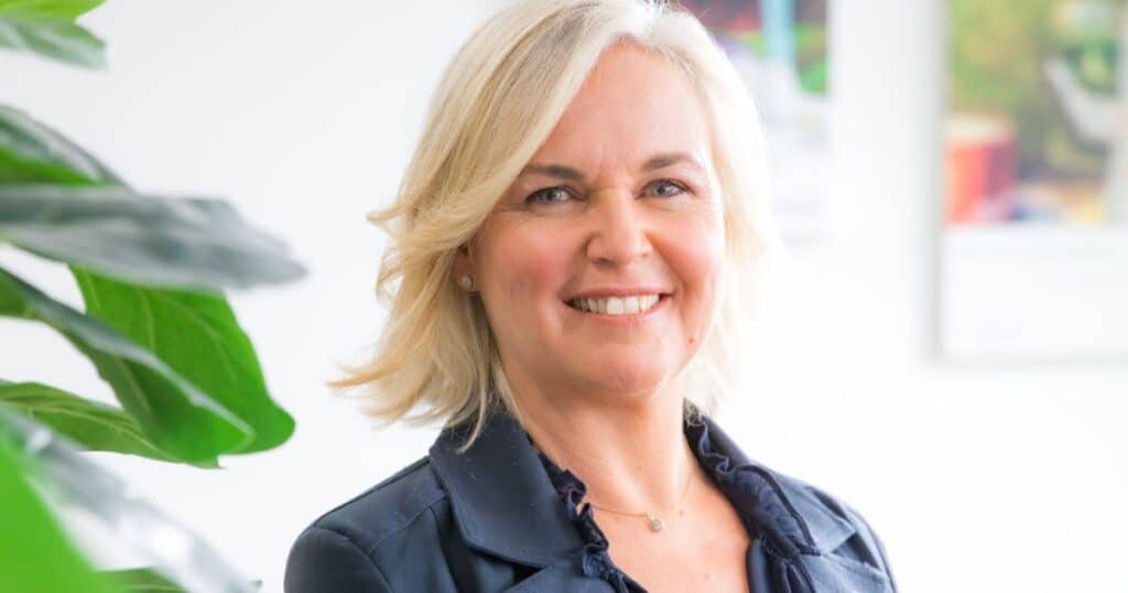 Nicole in 5-march-tng-39 Nicole